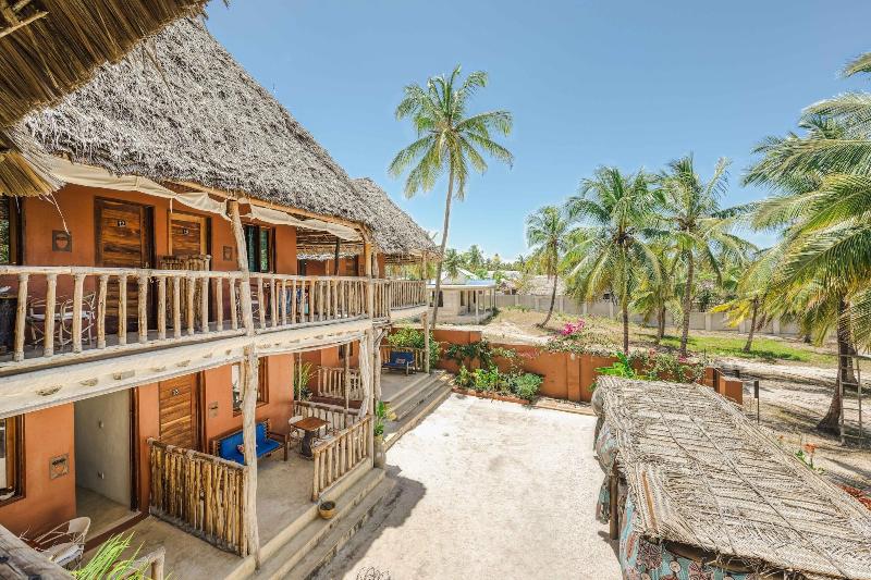 Shanuo Beach Bungalows image