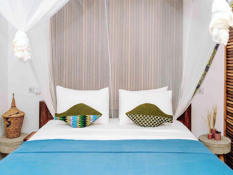 Shanuo Beach Bungalows image