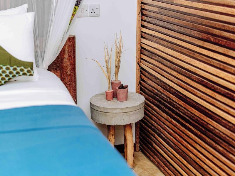 Shanuo Beach Bungalows image