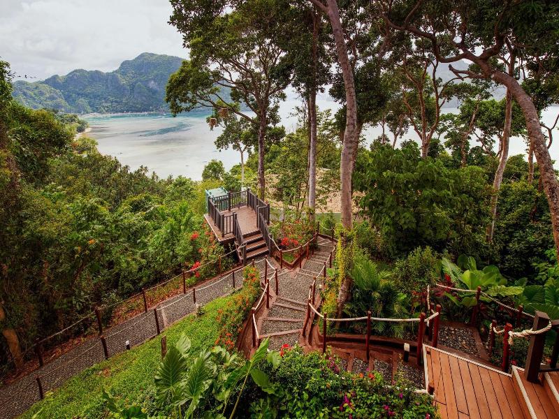 Lihim Resort