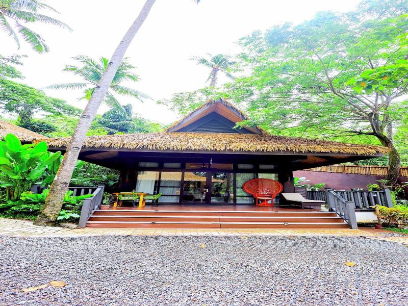 Lihim Resort