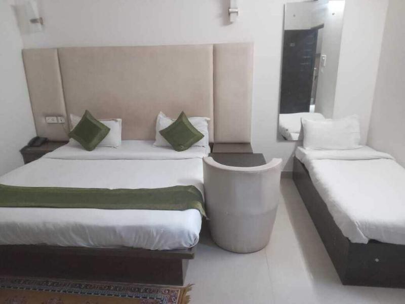 Hotel Mani Ram Palace image