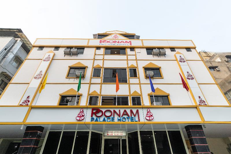 OYO Flagship 41641 Poonam Palace image