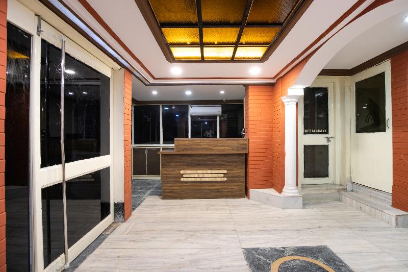 OYO Flagship 41641 Poonam Palace image