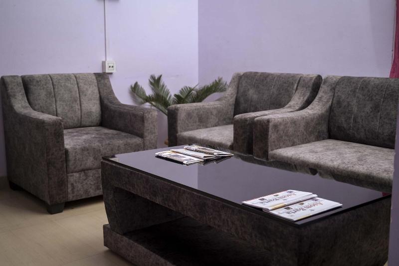 OYO Flagship 22252 Town & Country Inn