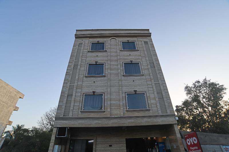 Collection O 45876 Hotel Benchmark Vijay Nagar