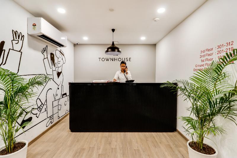 OYO Townhouse 135 Gandhi Hall