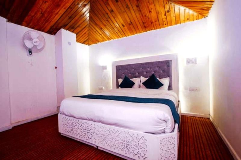 Hotel Snow Princess image