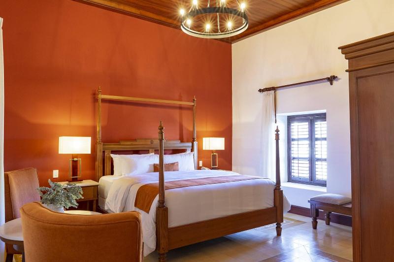Nukari Quinta Boutique image 3