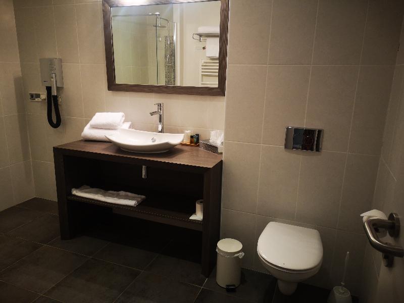 Le Konine Suites image