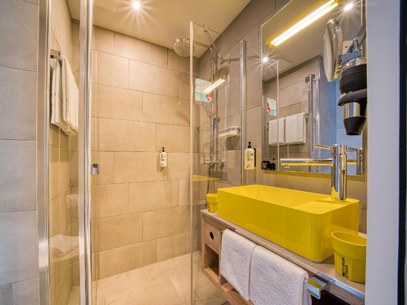 Vienna House Easy by Wyndham Augsburg image