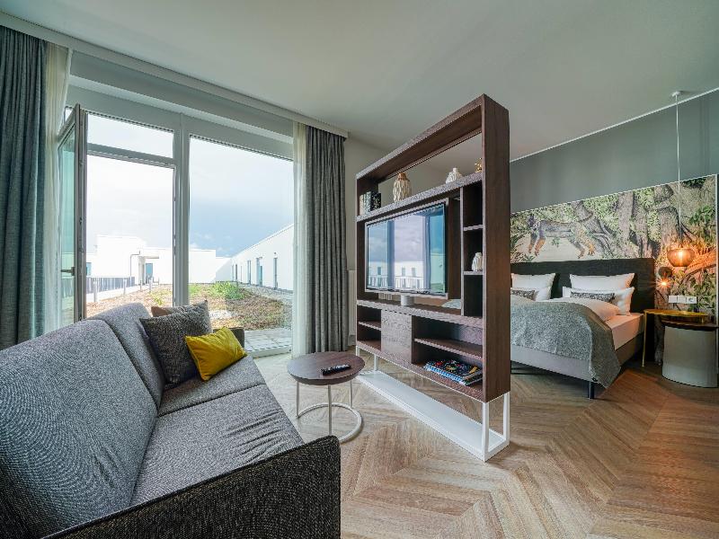 Vienna House Easy by Wyndham Augsburg image