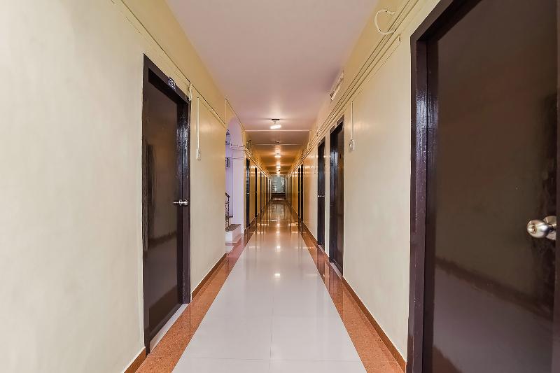 OYO Flagship 36422 Hotel Maruthi Gandhi Park image