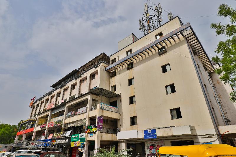 OYO 15862 Hotel The Grand Krishna — photo 3