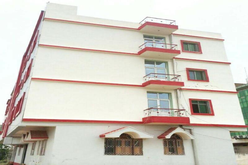 OYO 82768 Hotel Shakuntala Palace Premium — main photo