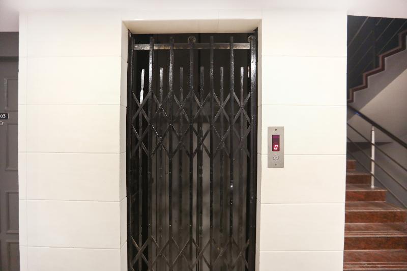 OYO Townhouse 152 Hotel Suncitel Airport image