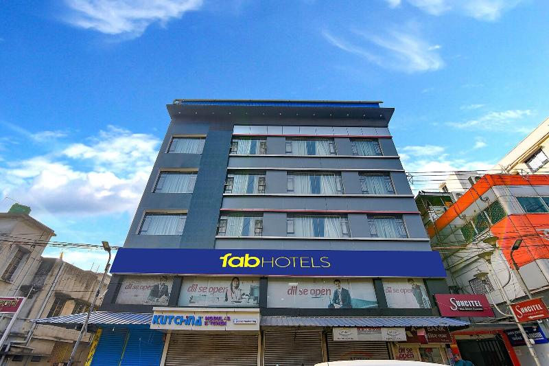 OYO Townhouse 152 Hotel Suncitel Airport image