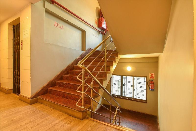 OYO Townhouse 152 Hotel Suncitel Airport image