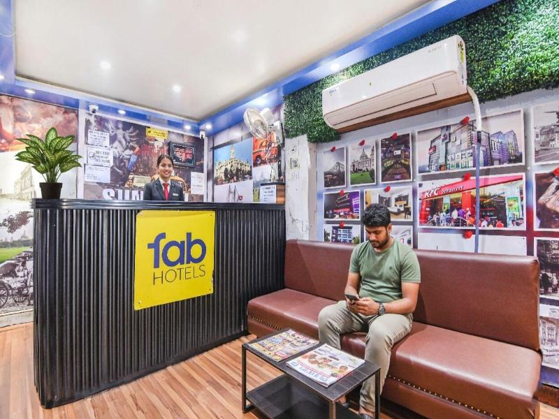 OYO Townhouse 152 Hotel Suncitel Airport image