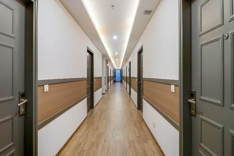 OYO Townhouse 76476 Jashn