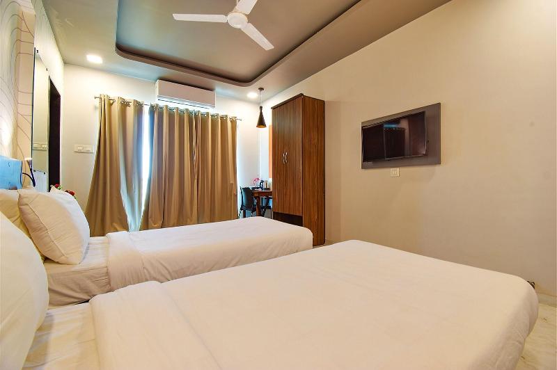 Collection O 42665 Manomay Homes image