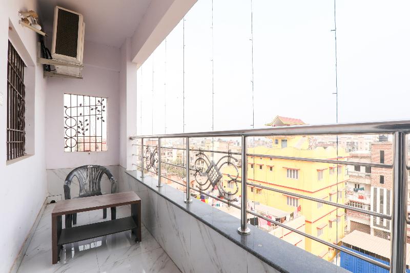 OYO 75217 Hotel Navya Grand