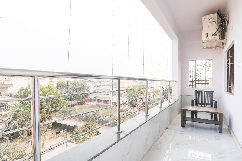 OYO 75217 Hotel Navya Grand