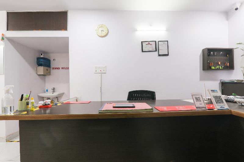 OYO 75217 Hotel Navya Grand