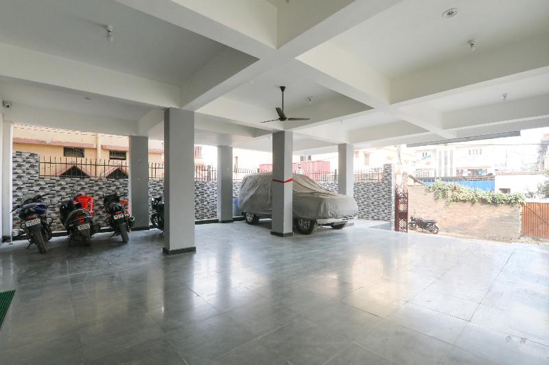 OYO 75217 Hotel Navya Grand