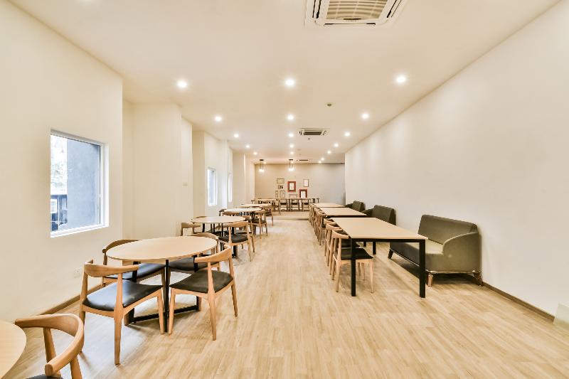 OYO Townhouse 182 Menka