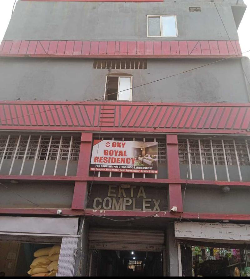 OYO Flagship 39786 OXY Royal Residency