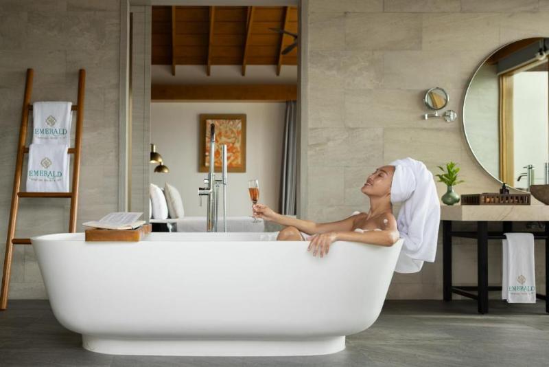 Emerald Faarufushi Resort & Spa gallery photo 14