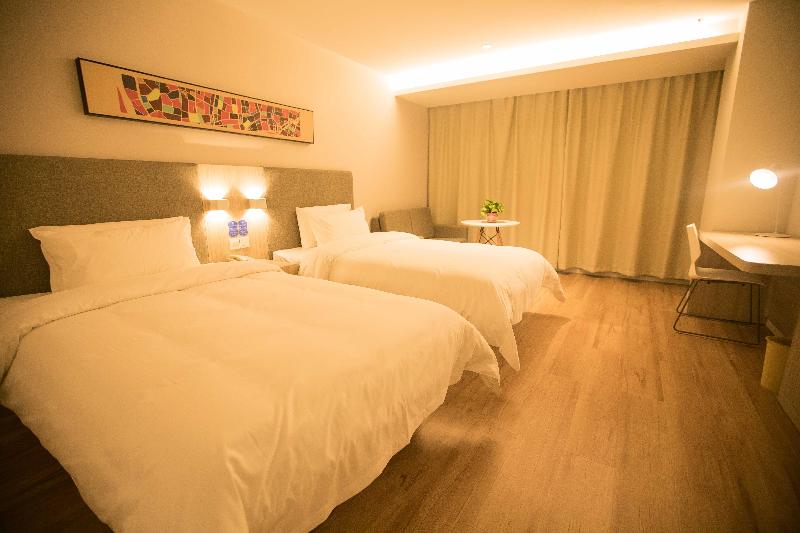 Hanting Hotel (Puyang City Center Plaza) image