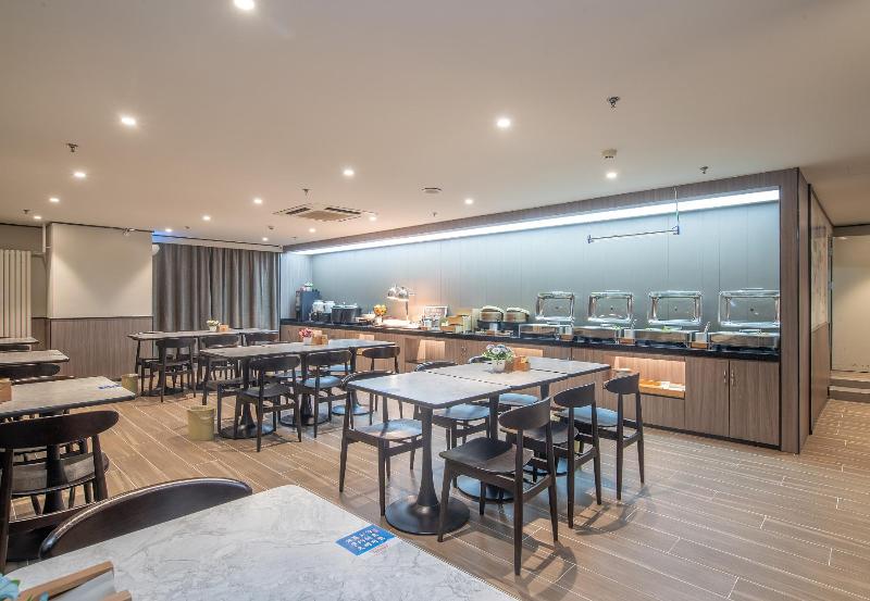 Hanting Hotel (Hebi Yulong Love City) image 1