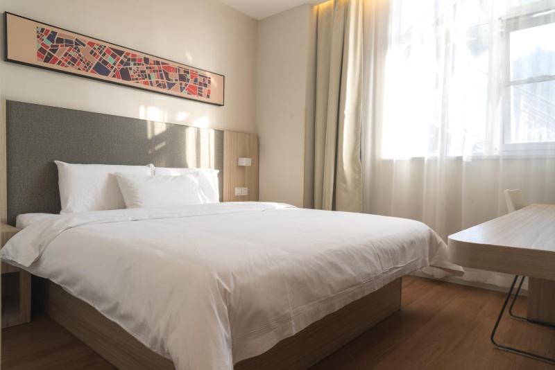 Hanting Hotel (Pingdingshan Railway Station) image