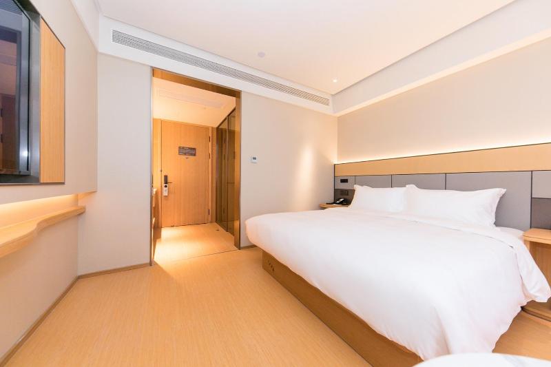 Ji Hotel (HangzhouEast Railway Station West Square image