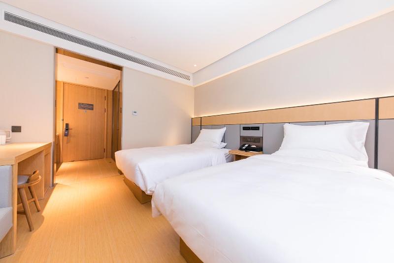 Ji Hotel (HangzhouEast Railway Station West Square image