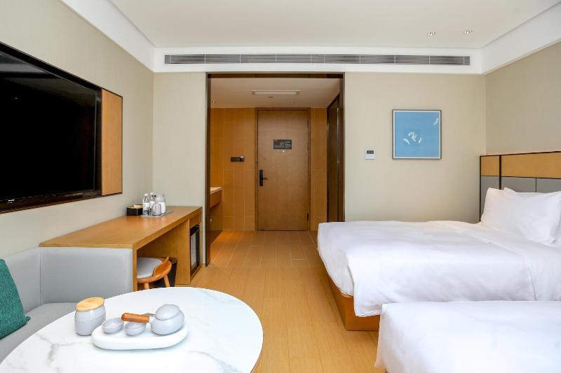 Ji Hotel (Shenzhen Nanshan Metro Station) image