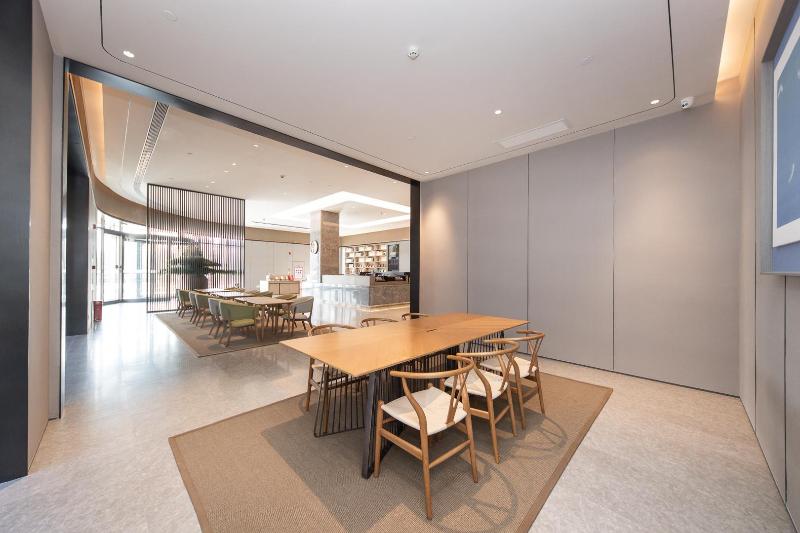 Ji Hotel(Quwo Dongcheng Plaza) image