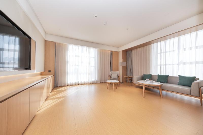 Ji Hotel(Quwo Dongcheng Plaza) image