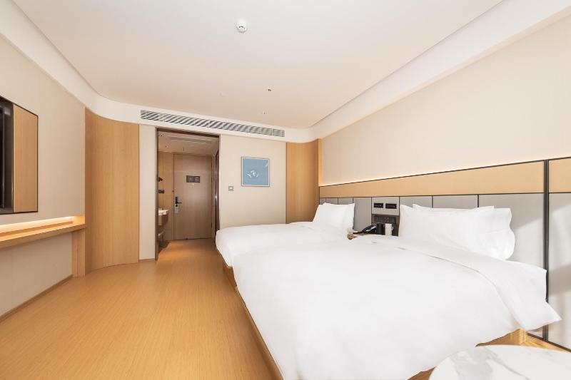 Ji Hotel(Quwo Dongcheng Plaza) image