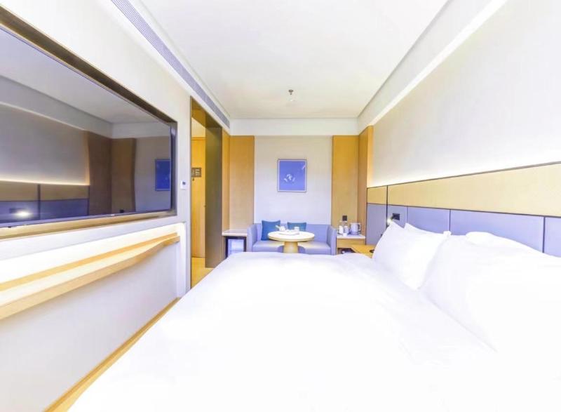 Bed room