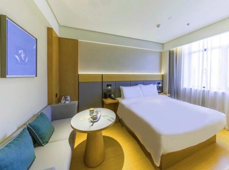 Bed room