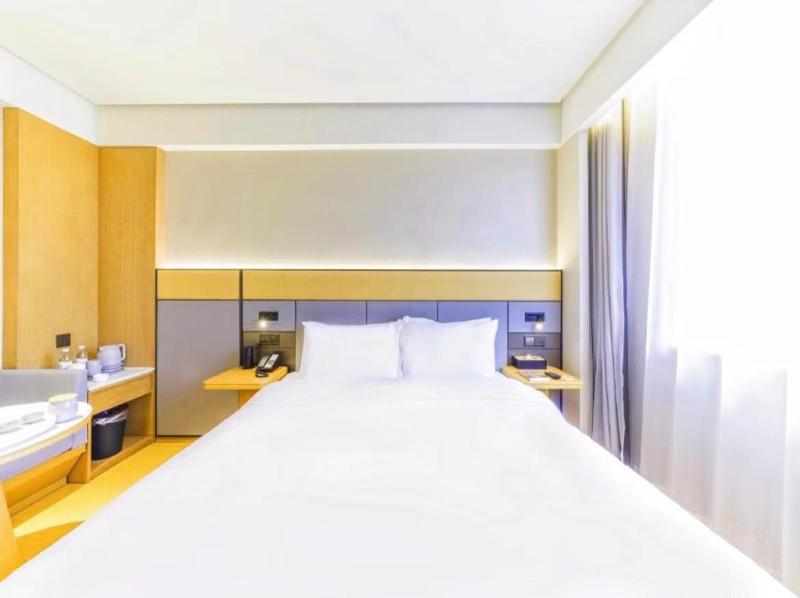 Bed room