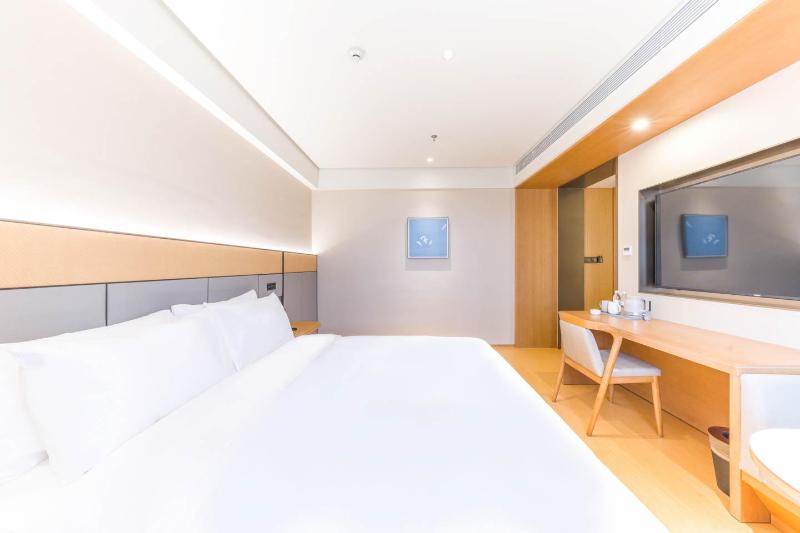 Bed room