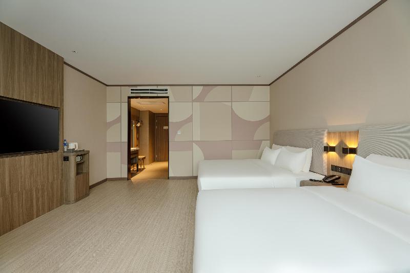 Bed room