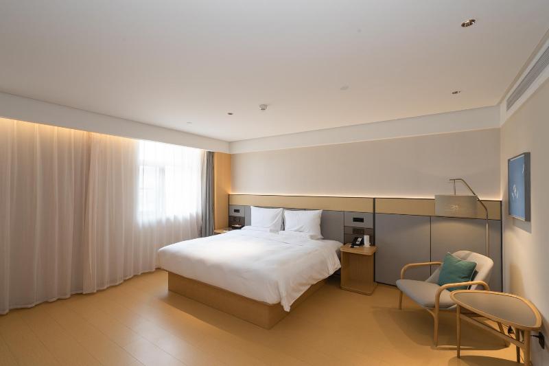Ji Hotel Shenzhen Shawei Metro Station image
