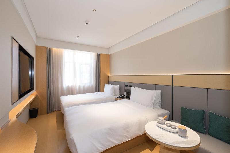 Ji Hotel Shenzhen Shawei Metro Station image