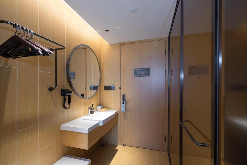 Ji Hotel Shenzhen Shawei Metro Station image