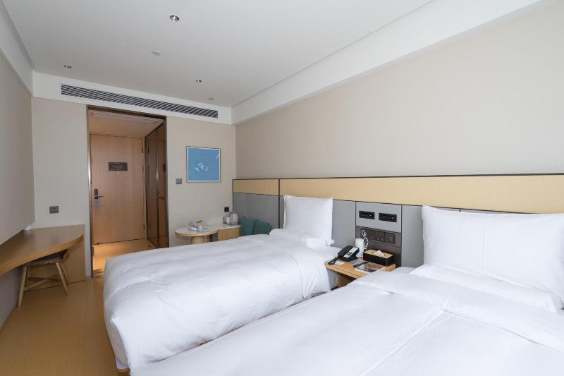 Ji Hotel Shenzhen Shawei Metro Station image